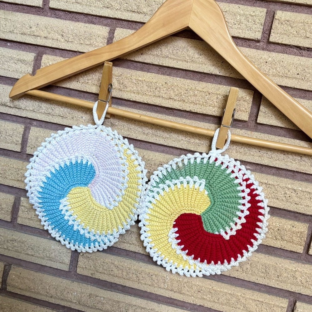 70's Handmade Needlework Potholders - pair - Kitchen Trivets - Crochet Hot Plate